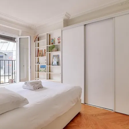 Appartement Parisian 2br Flat 100m To Notre Dame&pantheon Paris