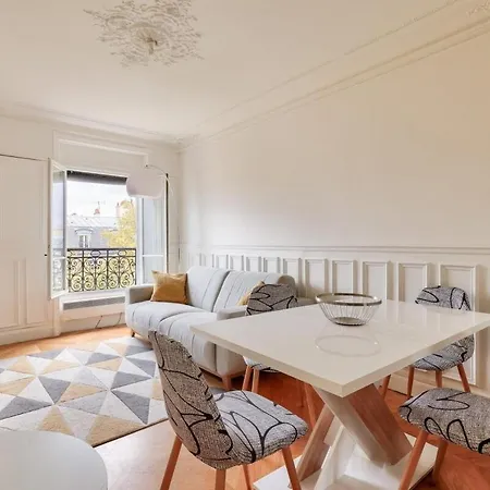Parisian 2br Flat 100m To Notre Dame&pantheon Appartement *